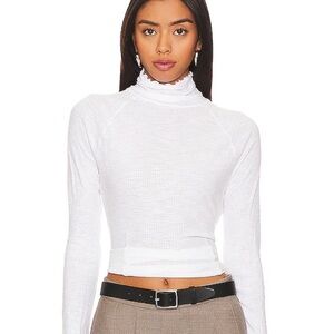FREE PEOPLE WHITE TURTLENECK